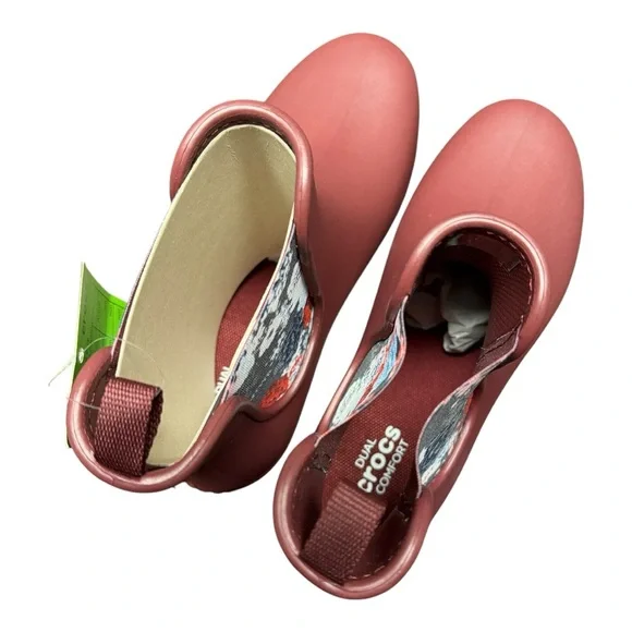 Women’s Size 7 CROCS Freesail Chelsea Garnet Waterproof Rain Casual Boot - Picture 6 of 8